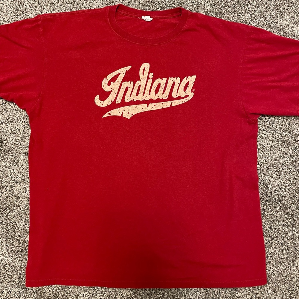 Vintage-looking IU tshirt